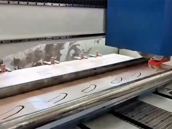 電子鋸、縱橫鋸、裁板鋸、往復鋸展示